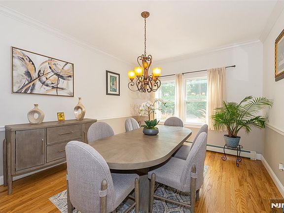 5th image of 4 Kingsberry Ave
