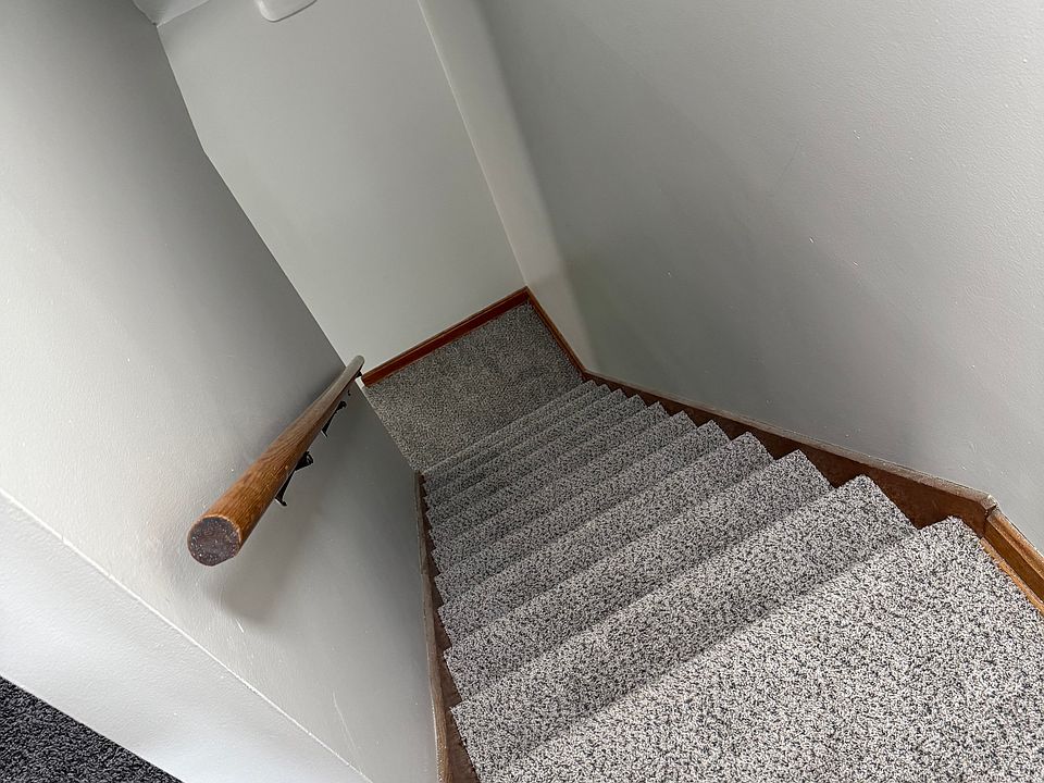 1st image of 493 Broad St #493