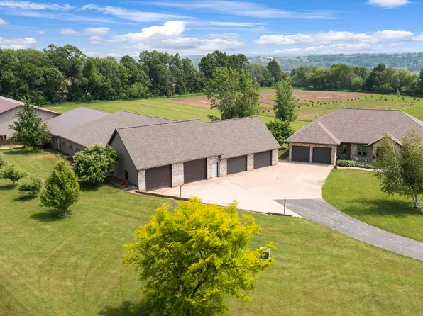 W7371 Butterfly Ln, Shiocton, WI 54170