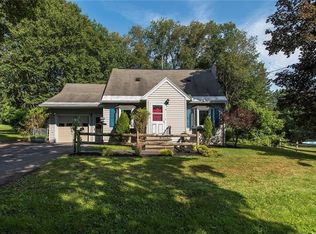 31 Hughes St, Whitesboro, NY 13492