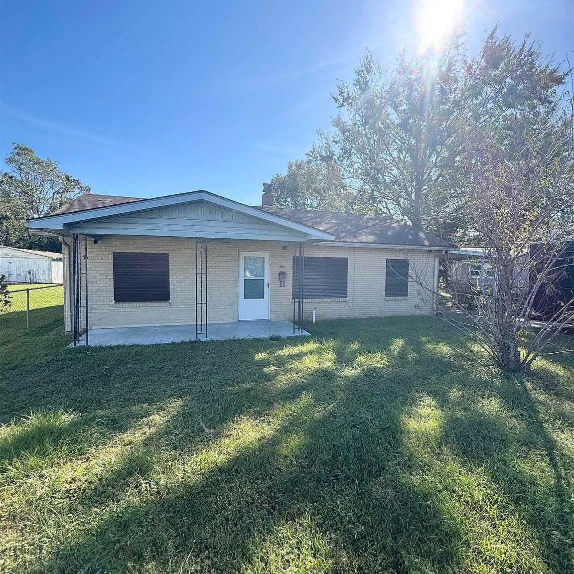 4 bed, 1074 sqft, $1,650 — Photo 1