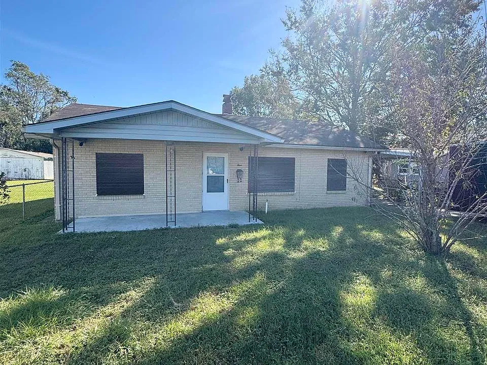 4 Bertram St