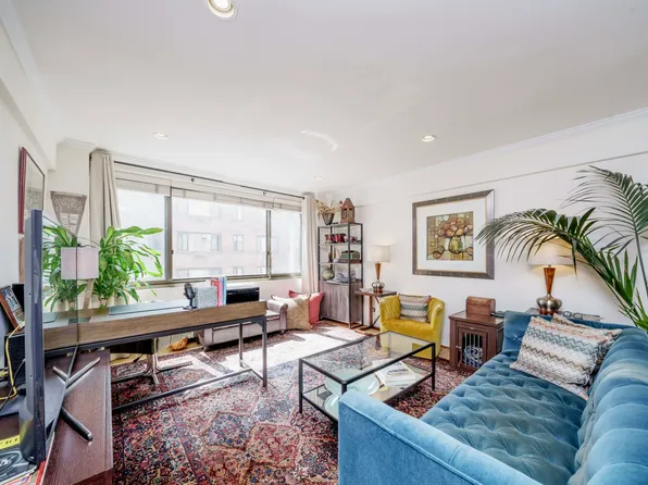 420 East 64th Street image 1 of 9