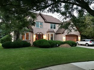 1524 Greenlake Dr, Aurora, IL 60502