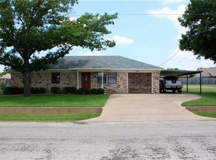 3906 Country Meadows Rd, Granbury, TX 76049