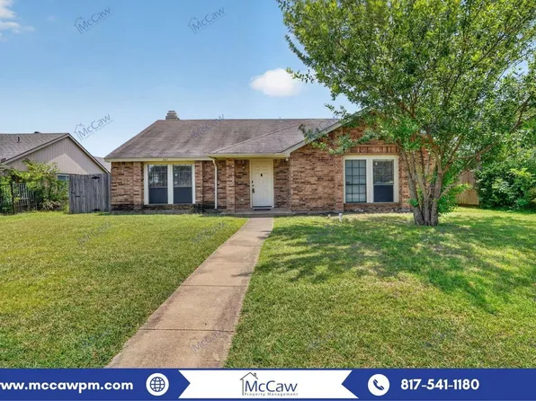 521 Weaver St, Cedar Hill, TX 75104