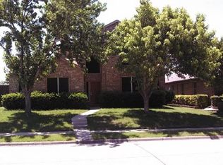 711 Hugh Walker Dr, Mesquite, TX 75149
