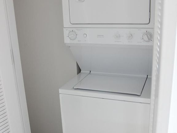 4th image of 230 Ashland Pl APT 24D