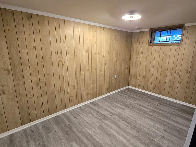 306 Holly Manor Rd — Photo 17