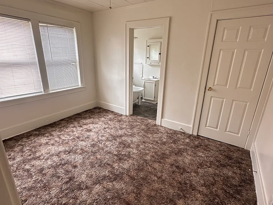 22 B St NW