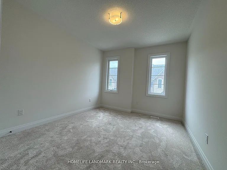 73 West Village Ln — Photo 33