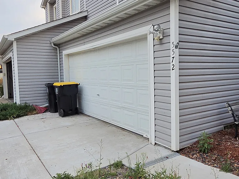 5572 S Quemoy Cir — Photo 3