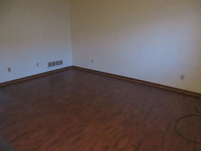 203 Palmer Dr — Photo 2