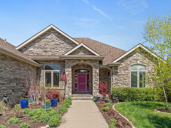 2nd image of 16915 Winston Cir