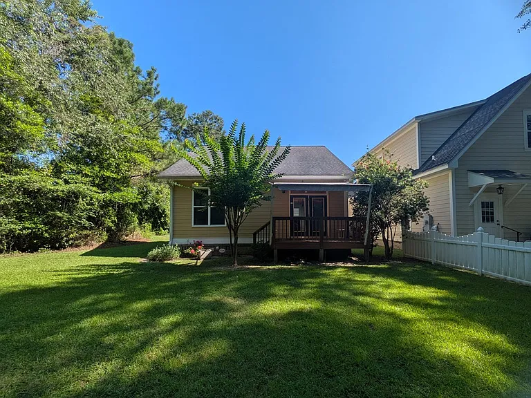 124 Pepperdine Ct — Photo 11