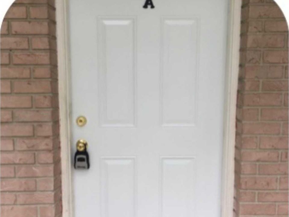 1st image of 5213 Bogdonoff Dr APT A