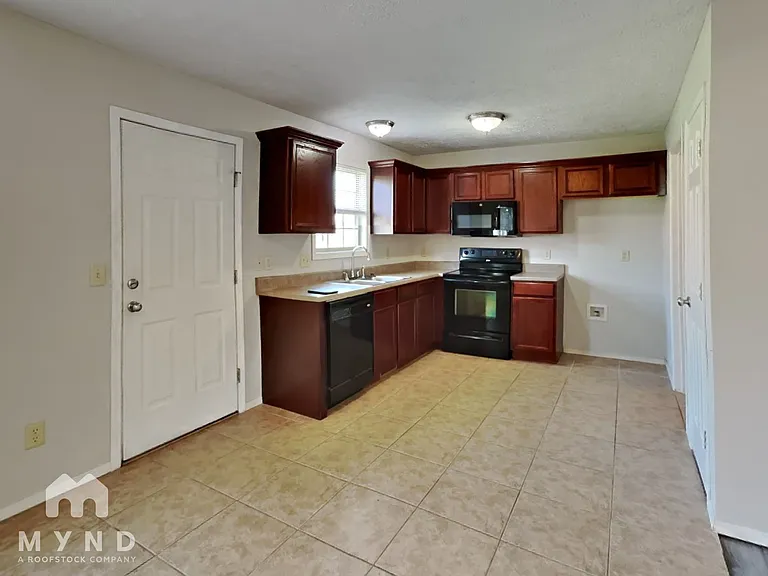 1241 S Rome Ave — Photo 7