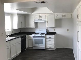 3825 La Crescenta Ave, La Crescenta, CA 91214