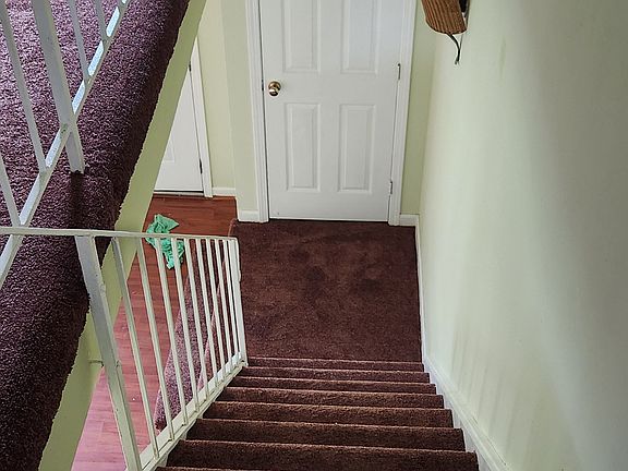 3rd image of 2804 Oliver Dr