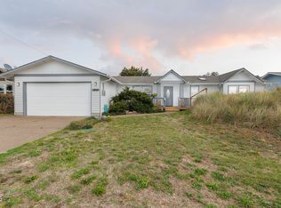 1617 NW Oceanic Loop, Waldport, OR 97394