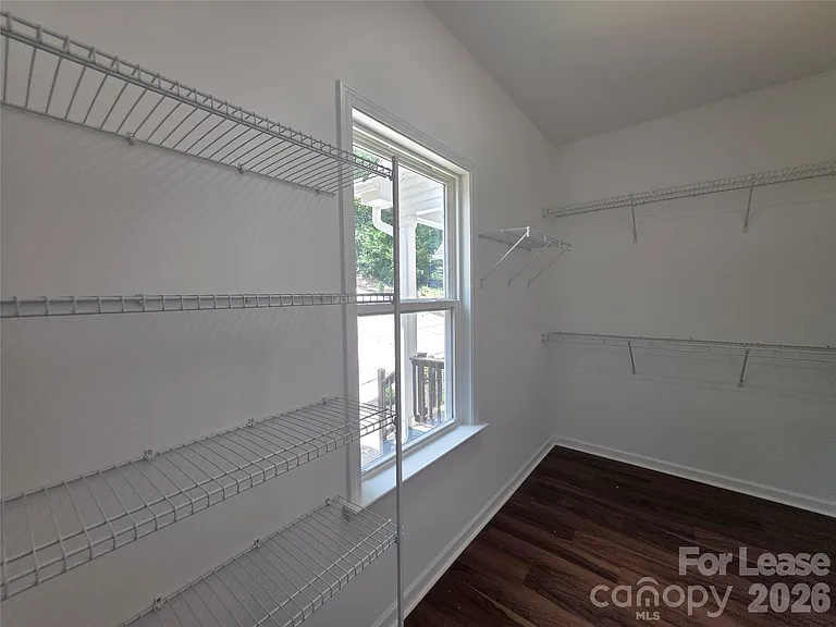595 Foxwood Dr SE — Photo 12