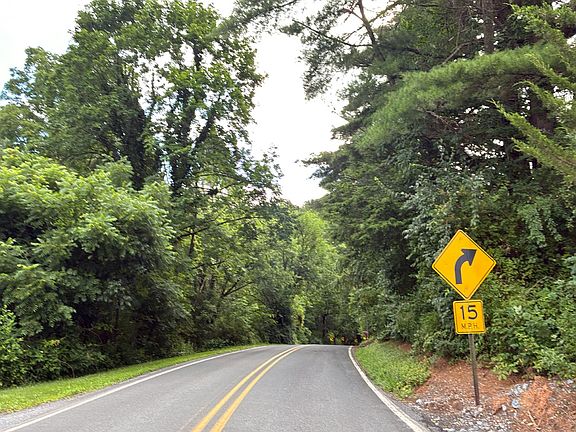 4th image of 64 Ridge Rd