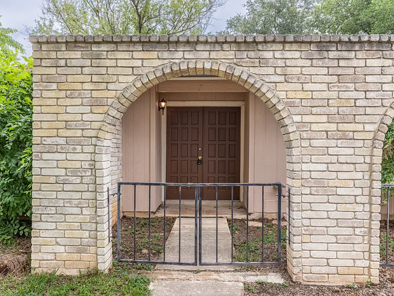 8127 Babe Ruth St — Photo 5
