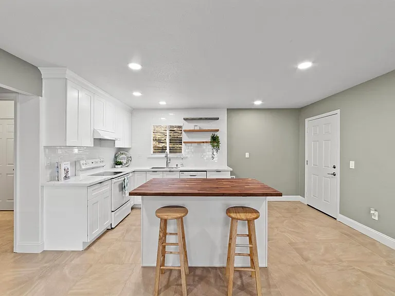3106 Spanish Ravine Rd — Photo 4