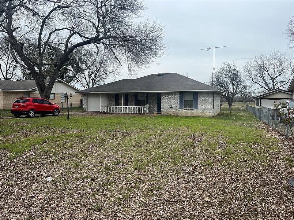 608 S Kerr St, Blooming Grove, TX 76626 Zillow