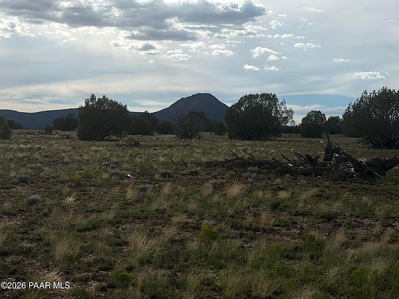 4th image of 59N E Rocky Rabbit Rd