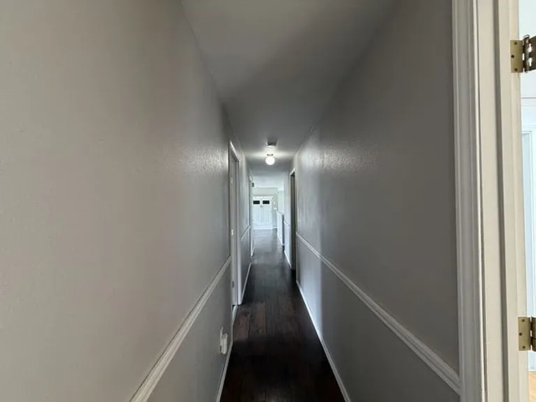 100 W Robert Pl — Photo 14