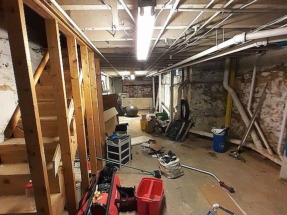 5th image of 3151 G St