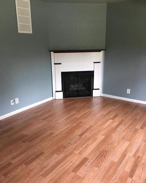 1st image of 2644 La Paloma Cir