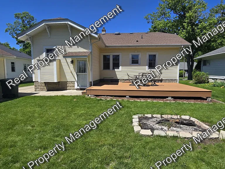 822 Jefferson St — Photo 15