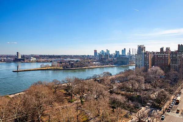 Sold by Corcoran | media 30