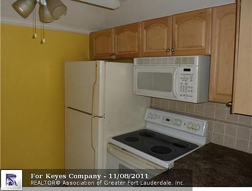 2nd image of 4273 NW 89th Ave APT 102