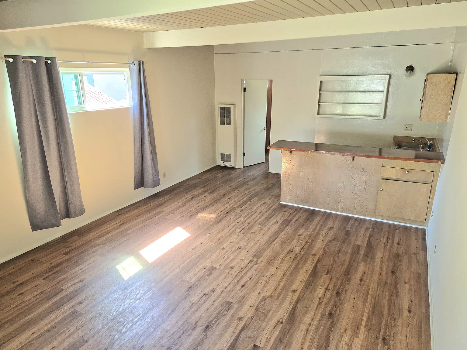 Studio, 575 sqft, $1,625 — Photo 2