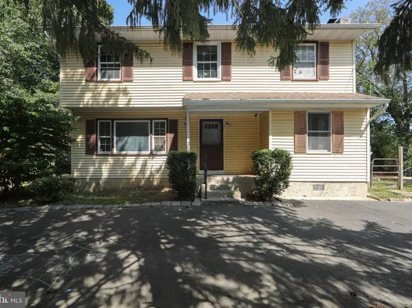 366 N Tuckahoe Rd, Williamstown, NJ 08094