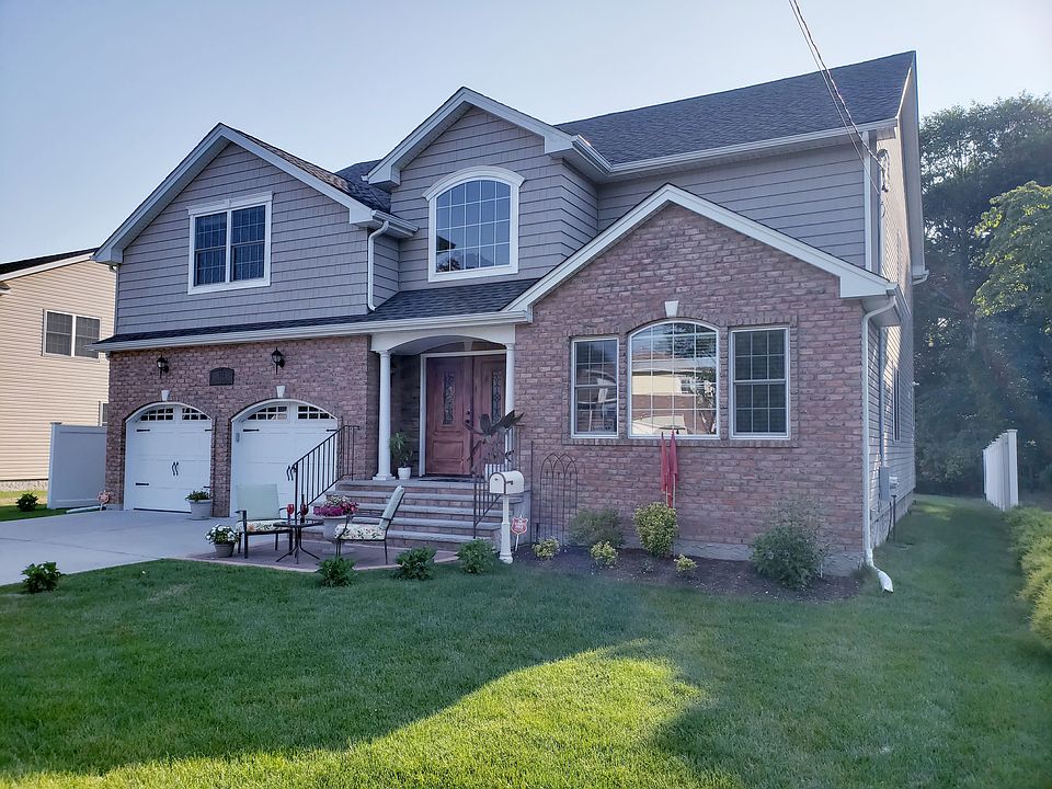 Your Dream Home Awaits You!