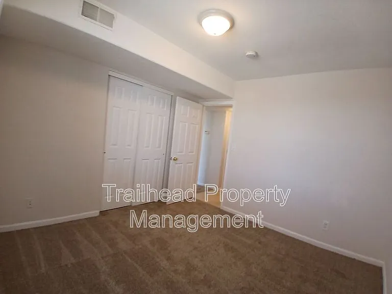 1100 N Noland Rd #D — Photo 12