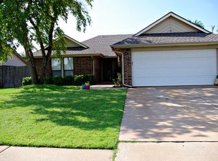 2112 Stepping Stone Trl, Edmond, OK 73013