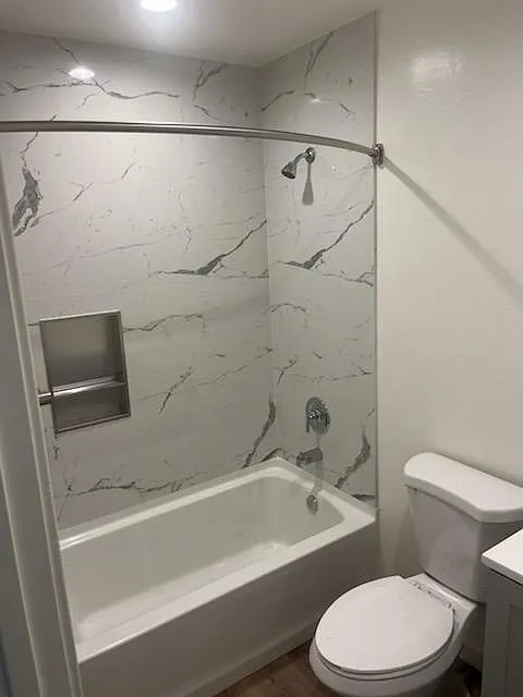 3 bed, 2.5 bath, 1400 sqft, $3,300 — Photo 4