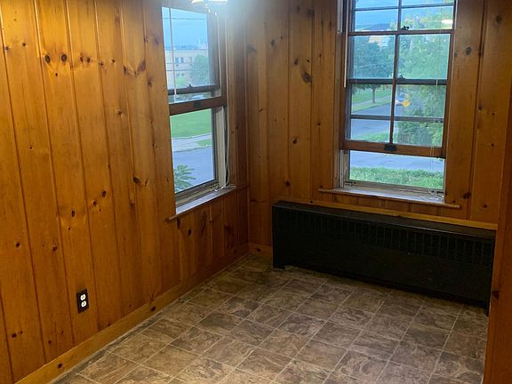 3rd image of 1505 Elm St #2