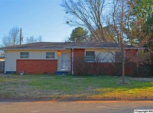 3527 Mariposa Rd SW, Huntsville, AL 35805