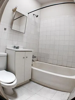 Rented by Lang Realty LLC | media 3