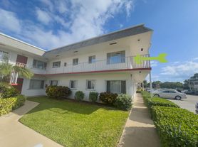 3362 Cynthia Ln, Lake Worth, FL