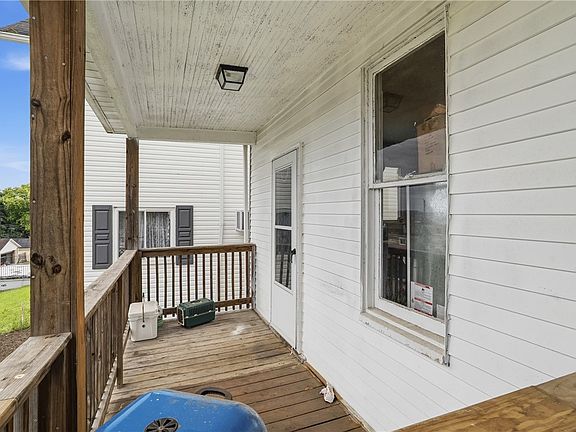 5th image of 318 Shady Ave