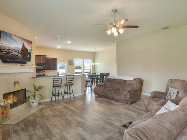 220 Anthony Ln, Red Oak, TX 75154