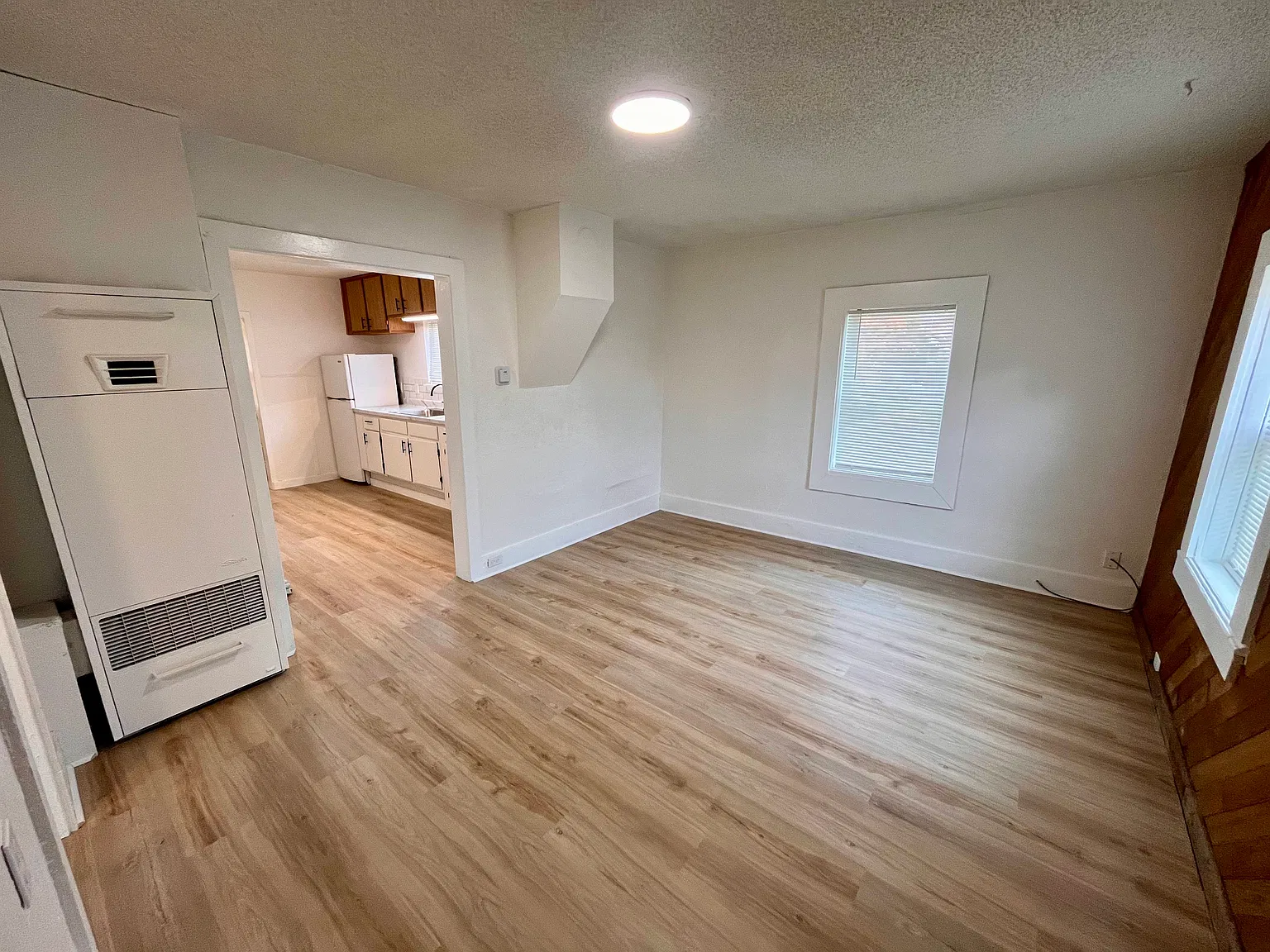 2 bed, 822 sqft, $1,795 — Photo 2