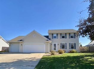 2369 La Rue Ln, Green Bay, WI 54313